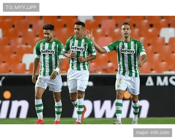 西甲新赛季战火重燃，强队状态回升引爆焦点对决